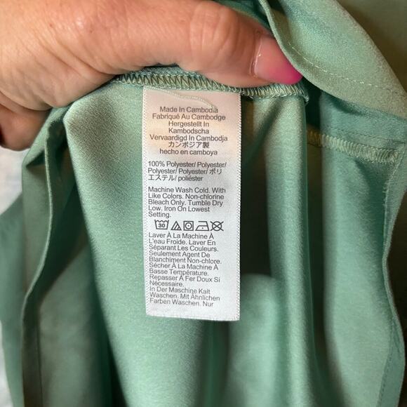 NWT J.Crew Factory Sleeveless Mint Green Blouse L Button Back Shell - Picture 6 of 6